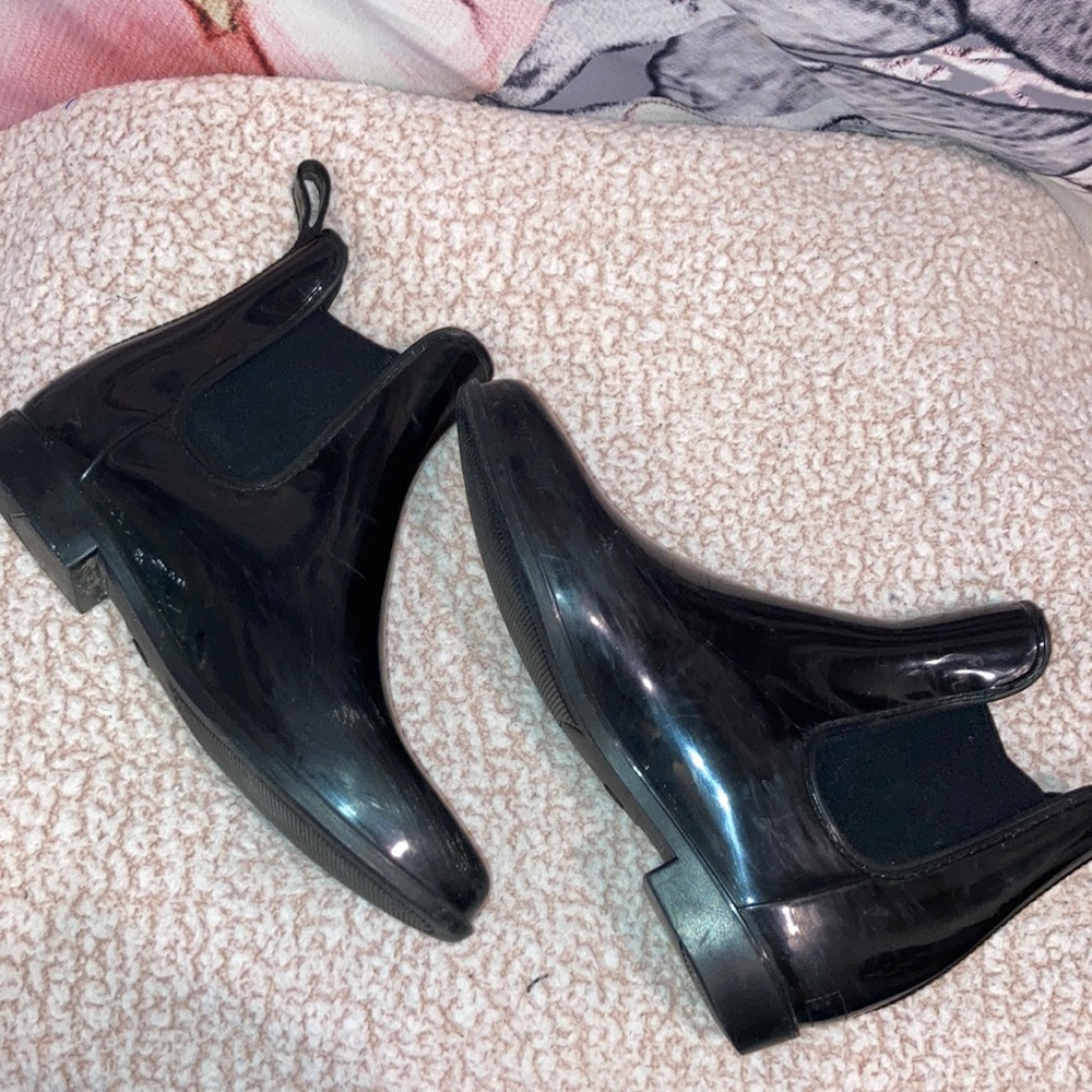 Black, ankle rainboots size eight (8us)